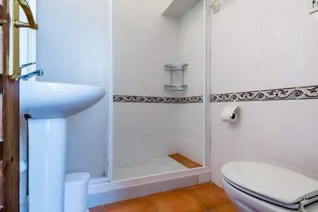 Bonito Apartamento Con Preciosas Vistas Y Piscina Nerja